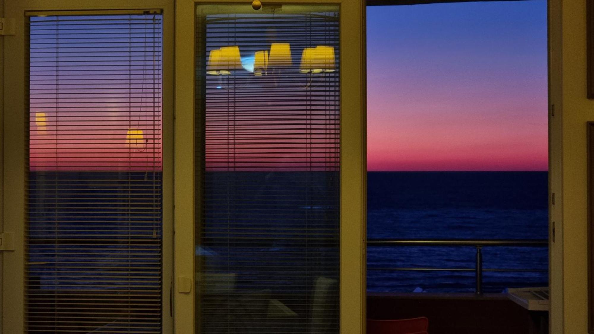 Sunset Seaview Apartment Durrës Extérieur photo